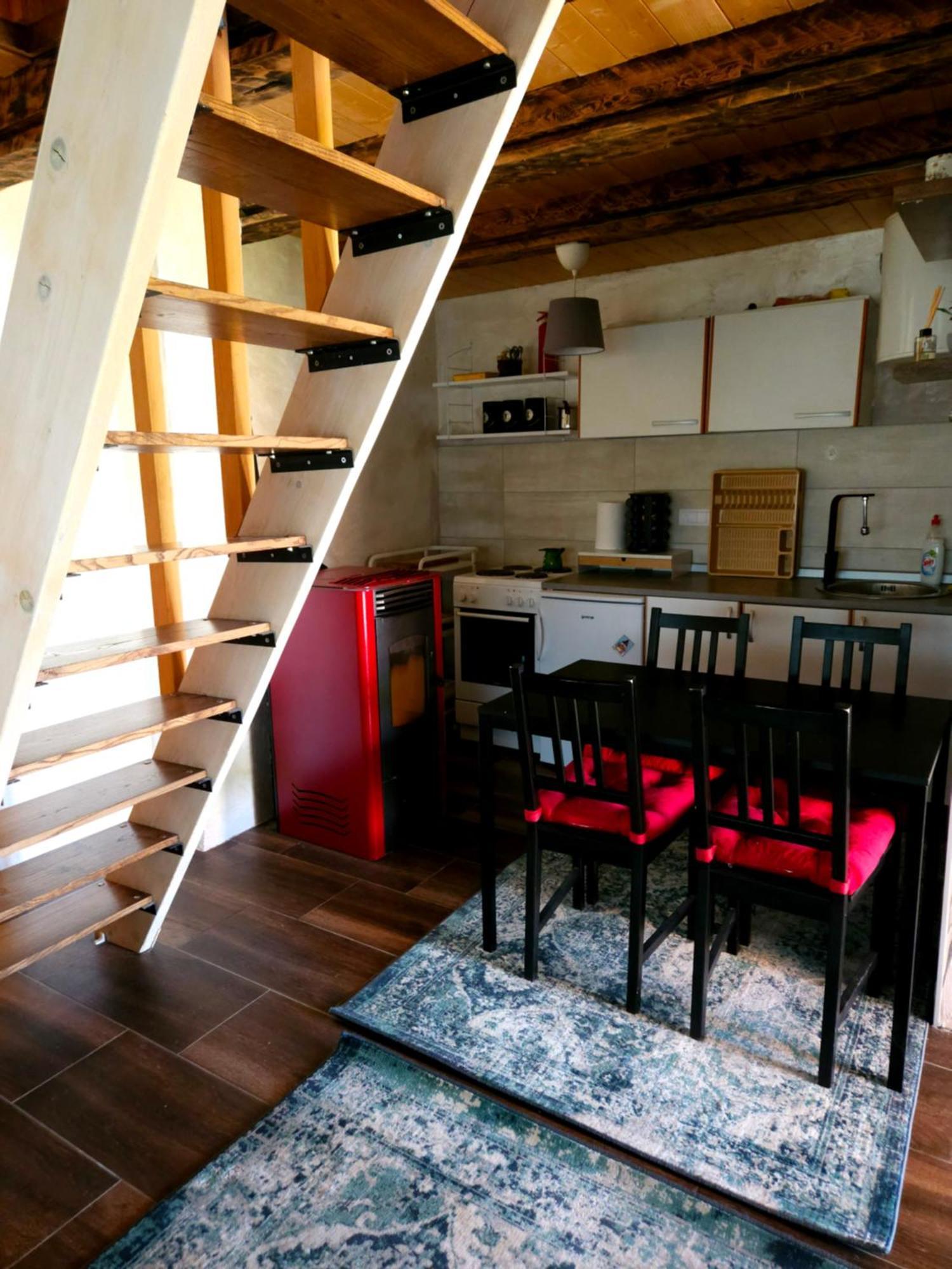 Apartment Art Village